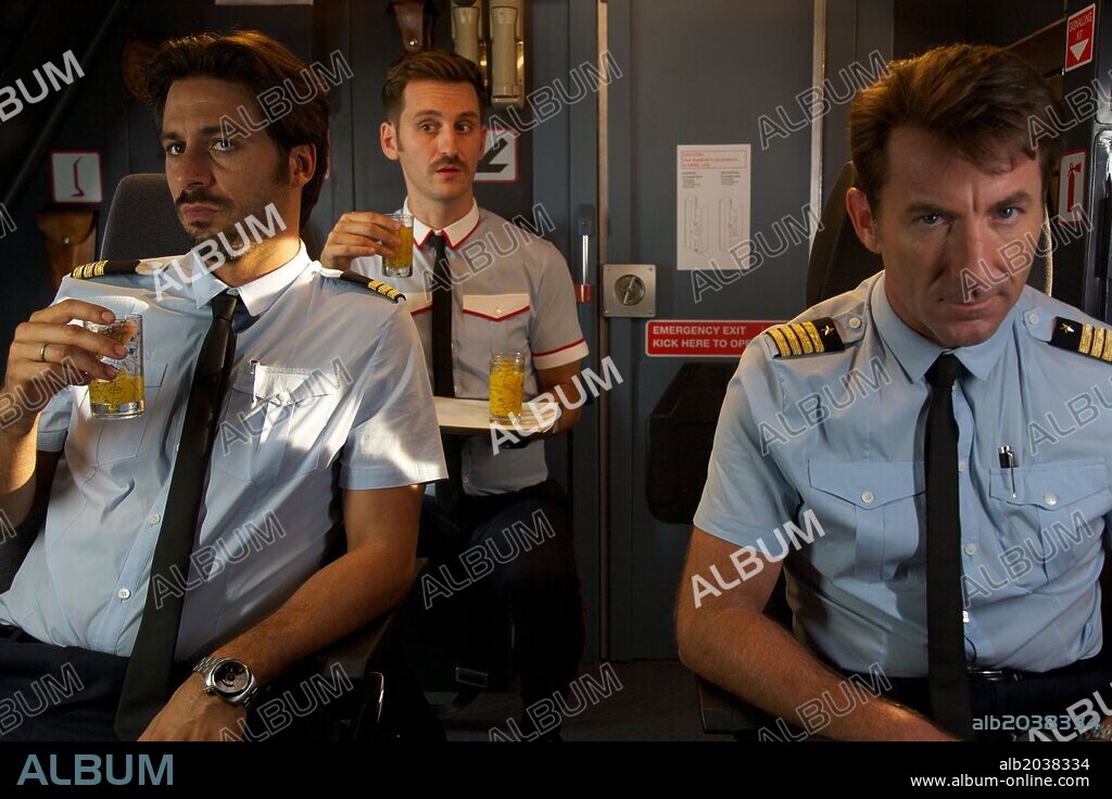 ANTONIO DE LA TORRE, HUGO SILVA and RAUL AREVALO in I'M SO EXCITED, 2013 (LOS AMANTES PASAJEROS), directed by PEDRO ALMODOVAR. Copyright EL DESEO S.A / PEREDA, EMILIO / ARDIZZONI, PAOLA.