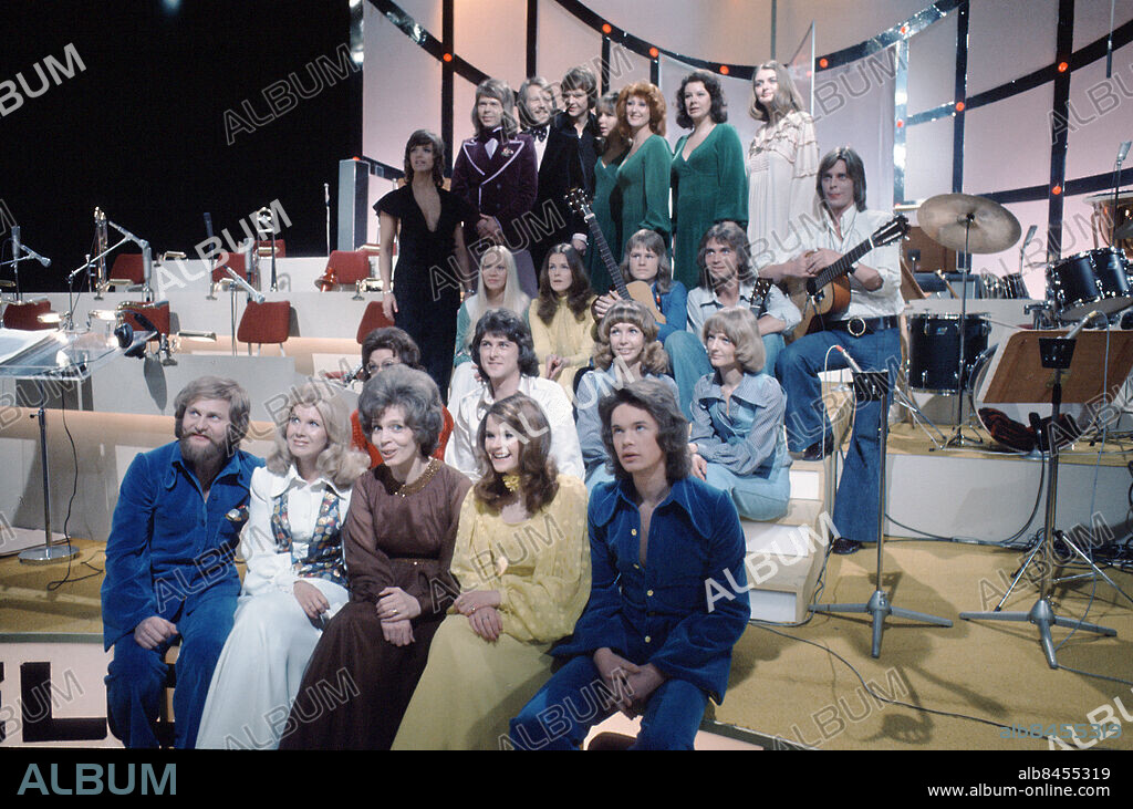 MELODIFESTIVALEN 1973 Schlager persons: ANN-LOUISE HANSON;TED GÄRDESTAD;MONA WESSMAN;LARS BERGHAGEN;KERSTIN AULÉN;KARIN GLENMARK;INGA-LILL NILSSON;GÖRAN FRISTORP;CLAES-GÖRAN HEDERSTRÖM;CLAES AF GEIJERSTAM;BRUNO GLENMARK;BJÖRN ULVAEUS;BENNY ANDERSSON;ANN-KRISTIN HEDMARK;ANNI-FRID LYNGSTAD;ANDERS GLENMARK;ALICIA LUNDBERG;AGNETHA FÄLTSKOG sites: SVERIGE.