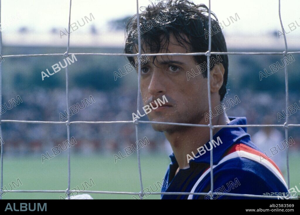 SYLVESTER STALLONE en EVASIÓN O VICTORIA, 1981 (VICTORY), dirigida por JOHN HUSTON. Copyright LORIMAR/PARAMOUNT.