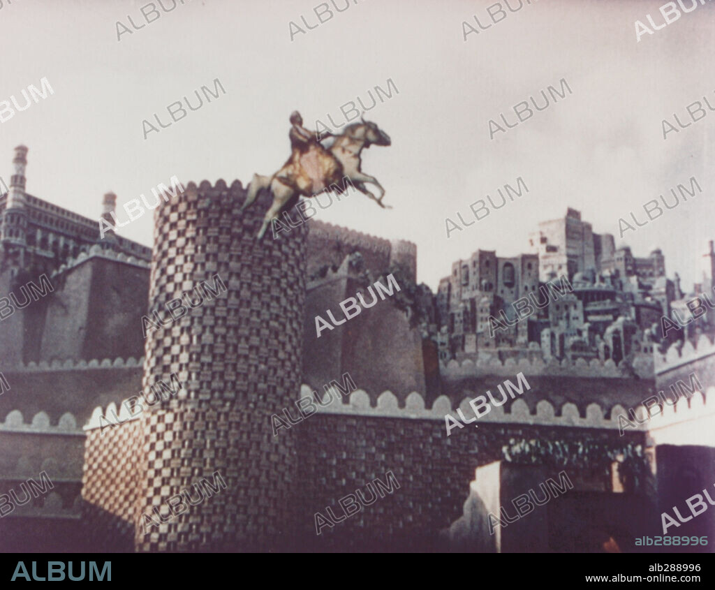 EL LADRÓN DE BAGDAD, 1940 (THE THIEF OF BAGDAD), dirigida por ALEXANDER KORDA, LUDWIG BERGER, MICHAEL POWELL, TIM WHELAN, WILLIAM CAMERON MENZIES y ZOLTAN KORDA. Copyright KORDA.