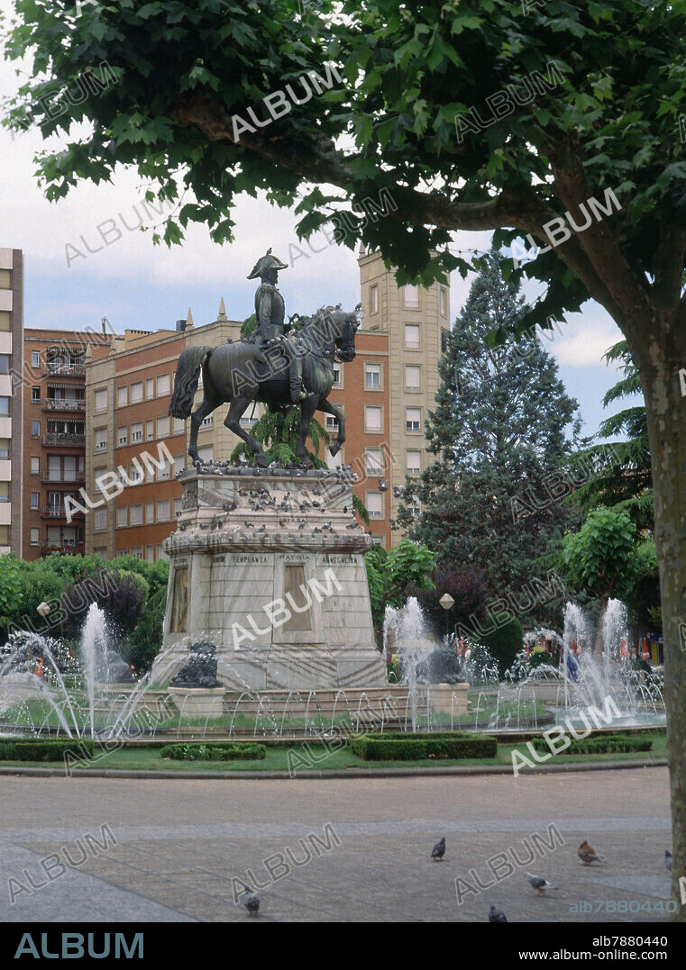 PABLO GIBERT ROIG (1853-1914). FUENTE CON EL MONUMENTO DE ESPARTERO EN LA PLAZA DEL ESPOLON, 1871 - FOTO AÑOS 90.