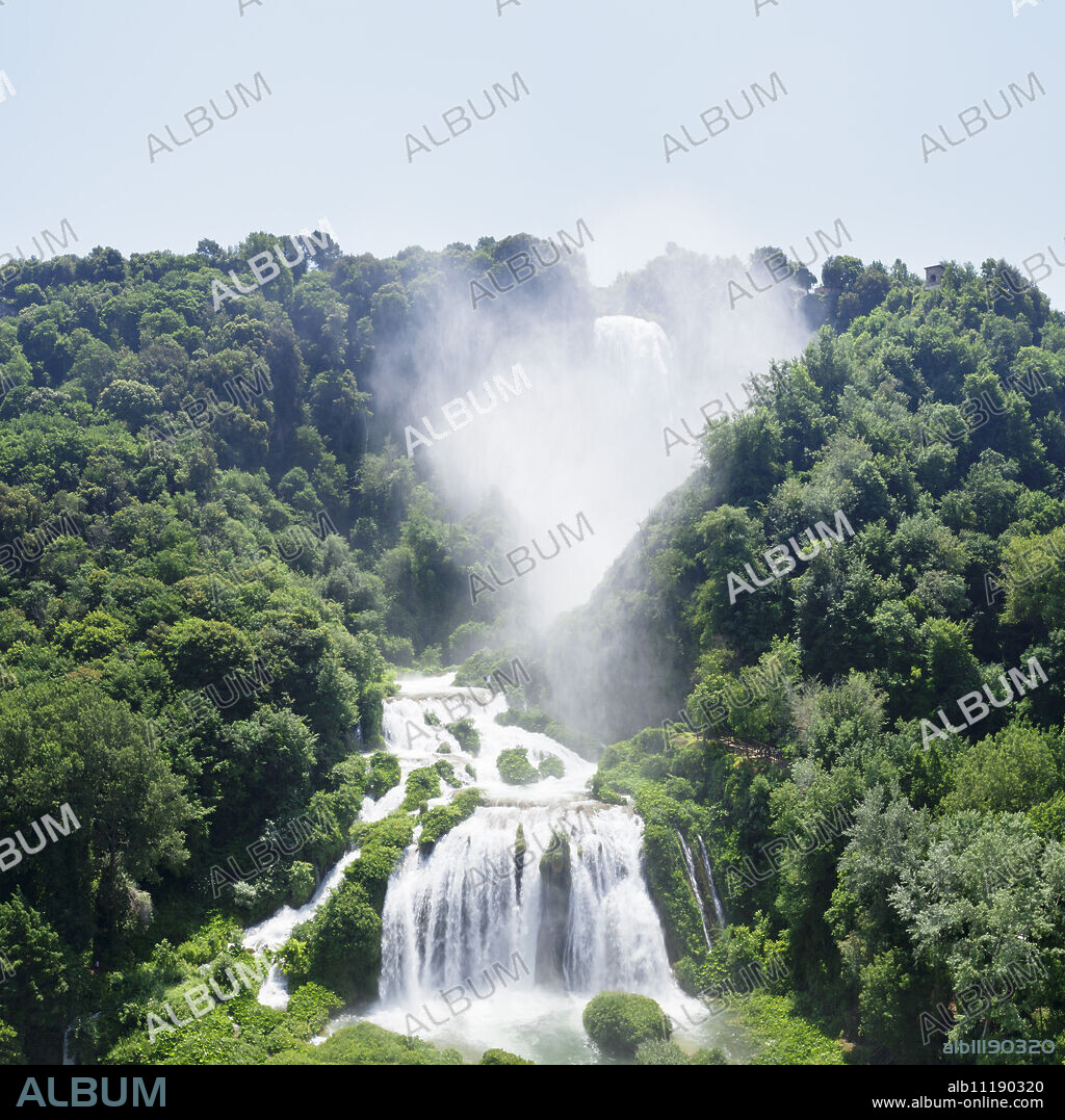 Marmore Wasterfall, Cascata della Marmore, Valneria Valley, Terni District, Umbria, Italy, Europe.