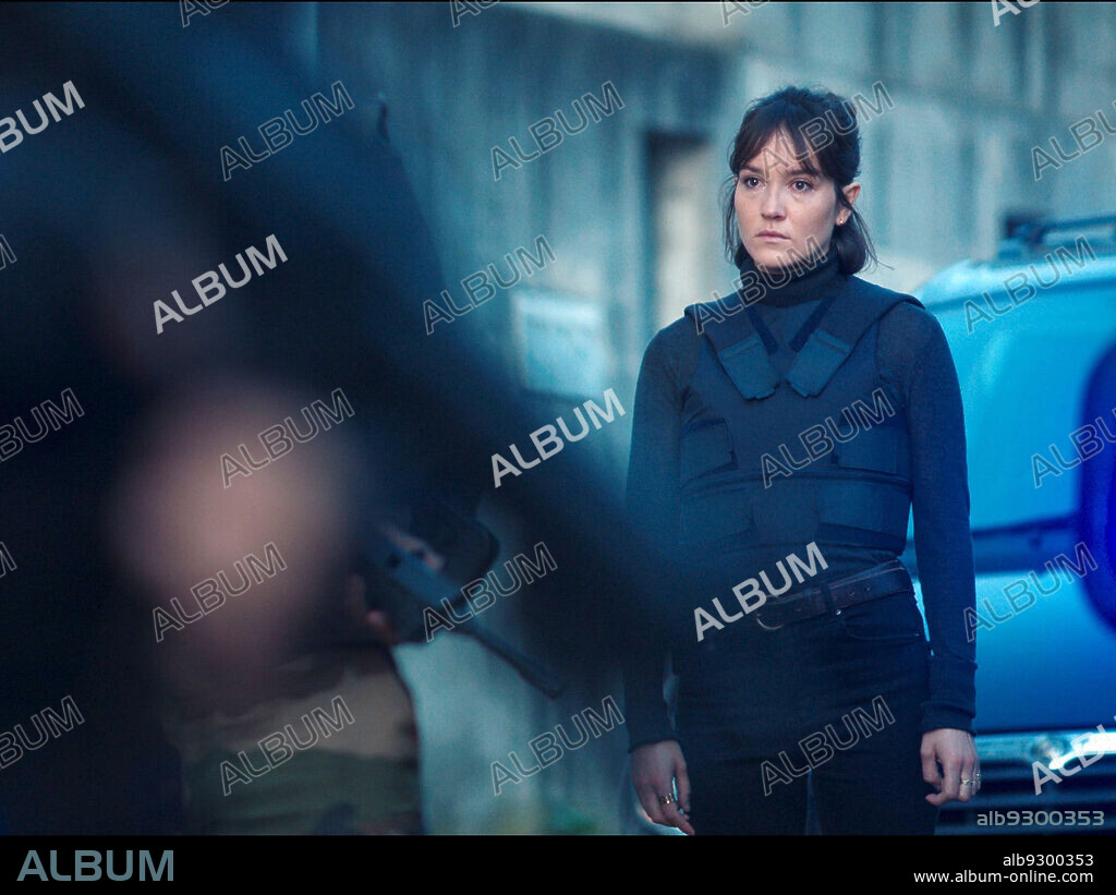 ANAIS DEMOUSTIER in NOVEMBER, 2022 (NOVEMBRE), directed by CEDRIC JIMENEZ. Copyright Chi-Fou-Mi Productions.