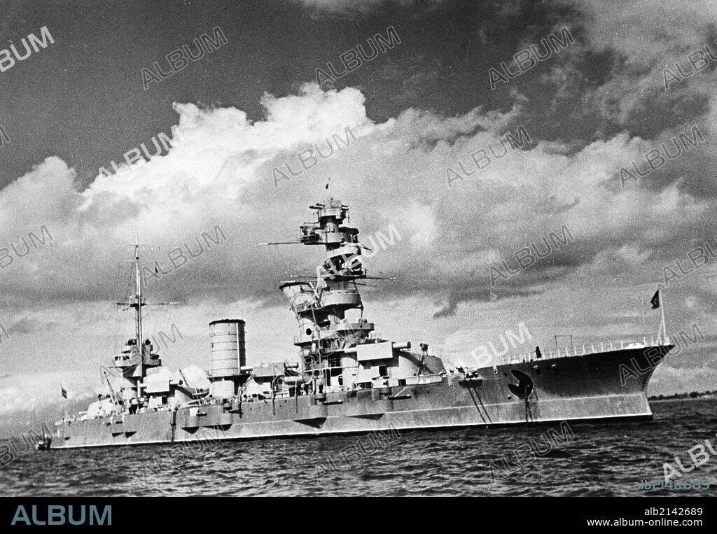 Red banner baltic fleet, soviet battleship marat (built in 1911) at anchor near kronstadt, july 1939. 01/02/1939