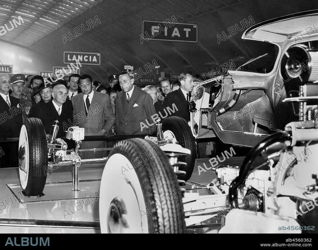 Motor show, luigi einaudi and gianni agnelli, turin, piemonte, italy 1955.