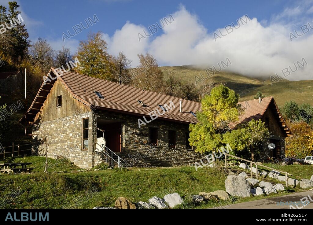 refugio de Linza, Parque natural de los Valles Occidentales, Huesca, cordillera de los pirineos, Spain, Europe.