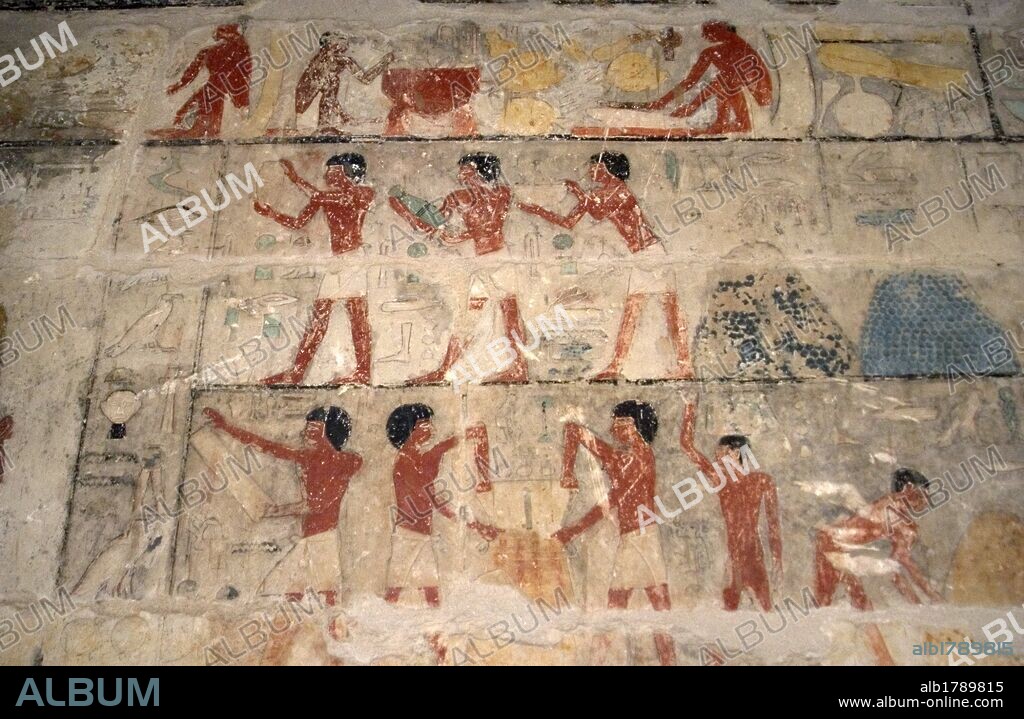 ARTE EGIPCIO. EGIPTO. TUMBA DE NEFER Y KA-HAY. Perteneciente a la V Dinastía. Fué construida por Nefer para su familia. De una única sala, y con un total de nueve tumbas. Relieves policromados con escenas de tareas agrícolas, agricultores llenando sacos de grano ante un recaudador de impuestos. IMPERIO ANTIGUO. NECROPOLIS DE SAKKARA. Egipto.