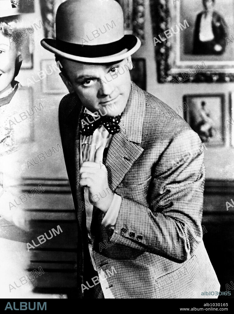 JAMES CAGNEY in YANKEE DOODLE DANDY, 1942, directed by MICHAEL CURTIZ. Copyright WARNER BROTHERS.