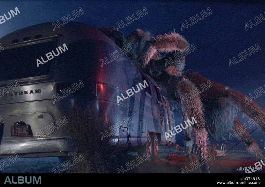 ARAC ATTACK, 2002 (EIGHT LEGGED FREAKS), dirigida por ELLORY ELKAYEM. Copyright WARNER BROS. PICTURES.