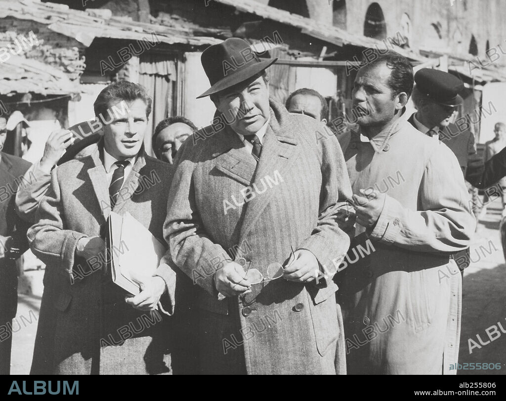 BRODERICK CRAWFORD and RICHARD BASEHART in THE SWINDLE, 1955 (IL BIDONE), directed by FEDERICO FELLINI. Copyright TITANUS.
