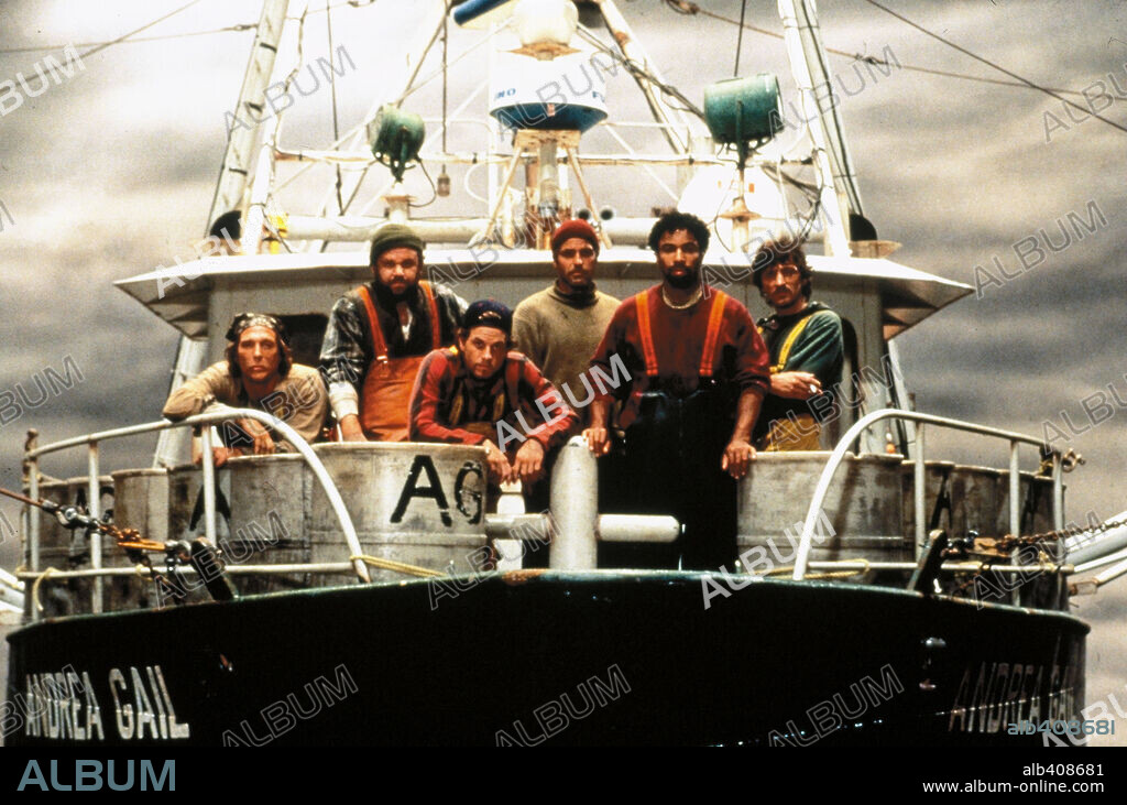 ALLEN PAYNE, BOB GUNTON, GEORGE CLOONEY, JOHN C. REILLY, MARK WAHLBERG and WILLIAM FICHTNER in PERFECT STORM, 2000 (THE PERFECT STORM), directed by WOLFGANG PETERSEN. Copyright WARNER BROS. PICTURES.