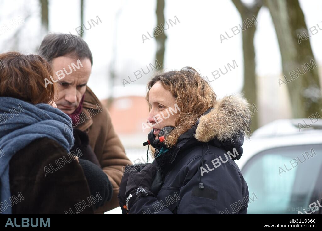 DANIELA FEJERMAN, FRANCESC GARRIDO y NORA NAVAS en LA ADOPCION, 2015 (L' ADOPCIO), dirigida por DANIELA FEJERMAN. Copyright TORNASOL FILMS/MESSIDOR FILMS/TVE.