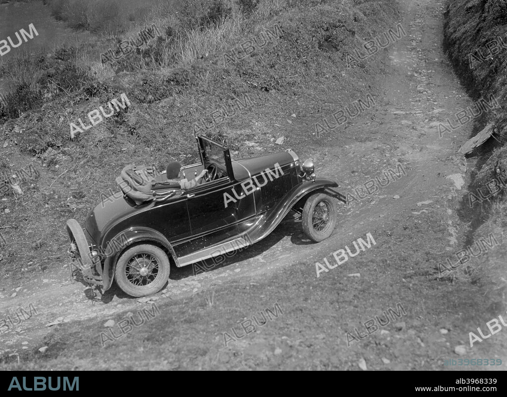 Ford A  2-seater  1930 Vehicle Reg. No.  TF3505. Driver: Brunell, Miss. K. Date: 1931.
