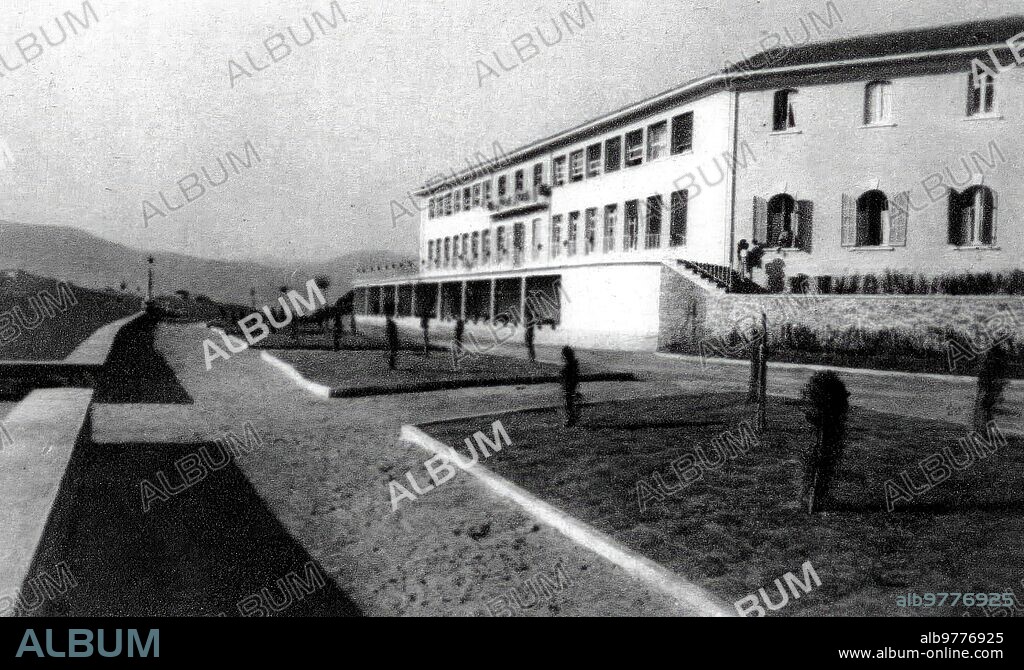 1940. Preventorio José Antonio de la sección Femenina en Gallarta (Vizcaya).
