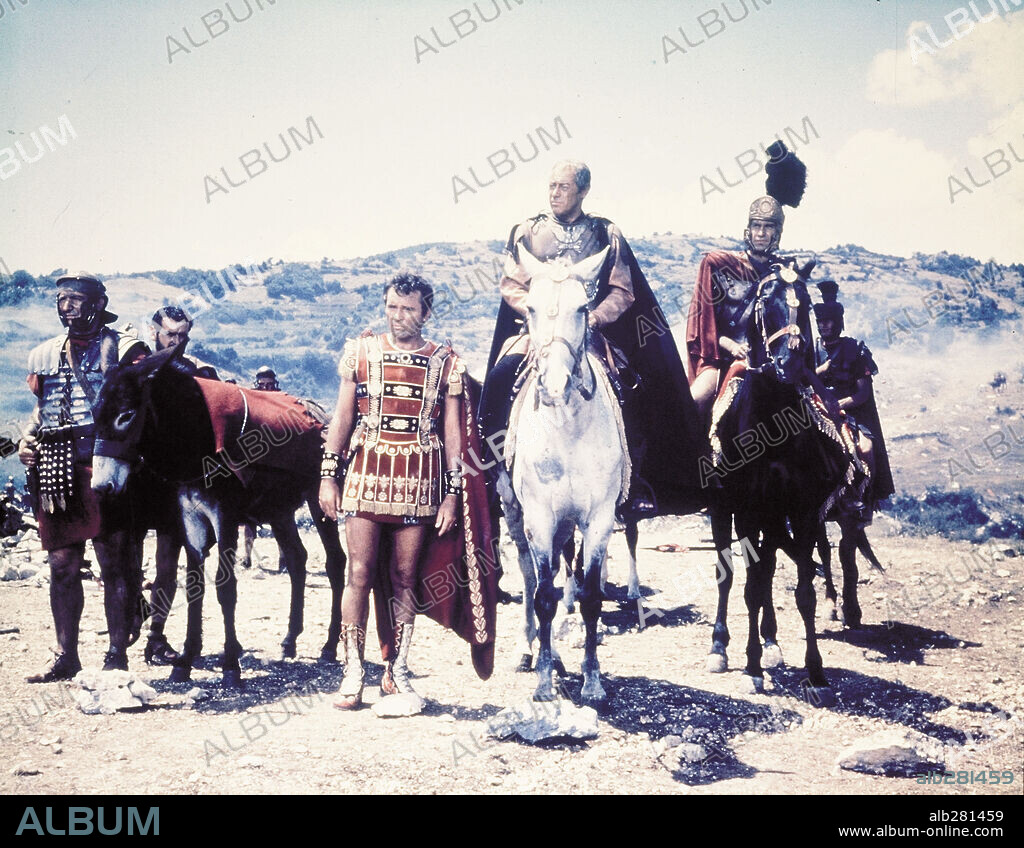 REX HARRISON und RICHARD BURTON in CLEOPATRA, 1963, unter der Regie von JOSEPH L. MANKIEWICZ. Copyright 20TH CENTURY FOX.