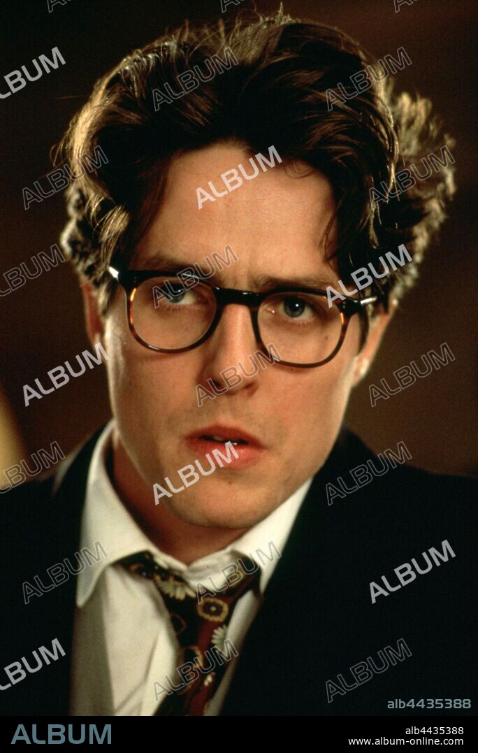 HUGH GRANT en CUATRO BODAS Y UN FUNERAL, 1994 (FOUR WEDDINGS AND A FUNERAL), dirigida por MIKE NEWELL. Copyright GRAMERCY PICTURES.