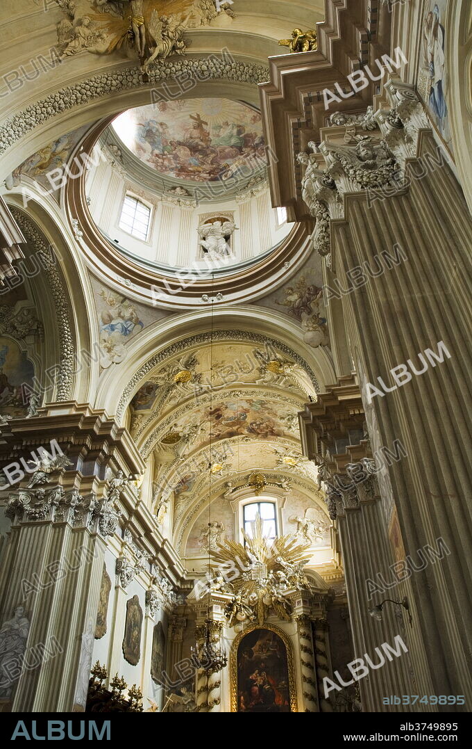 Church of St. Anne's, one of Poland's most beautiful Baroque churches, Old Town District (Stare Miasto), Krakow (Cracow), UNESCO World Heritage Site, Poland, Europe.