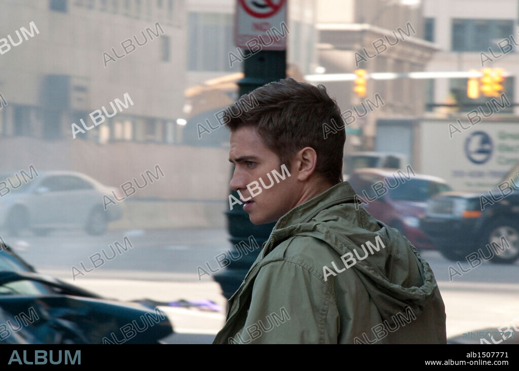 HAYDEN CHRISTENSEN en VANISHING ON 7TH STREET, 2010, dirigida por BRAD ANDERSON. Copyright HERRICK ENTERTAINMENT.
