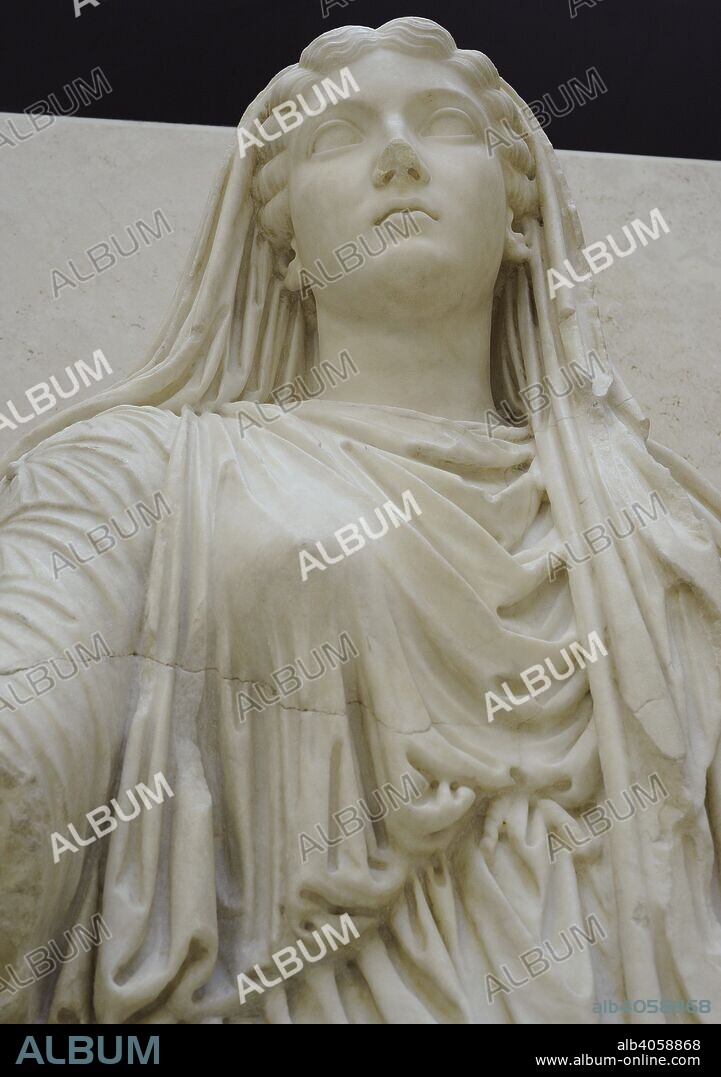 Livia Drusilla (58 BC-29 AD). Empress of the Roman Empire. Wife of Emperor Augustus. Julio-Claudian dynasty. Statue of Livia Drusilla with veil, as priestess of the cult of Augustus Divine. 14-19 AD. Detail. Marble. From Paestum, Italy. National Archaeological Museum. Madrid. Spain.