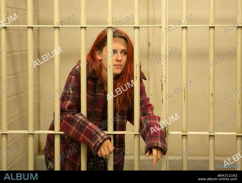 KRISTEN STEWART in AMERICAN ULTRA, 2015, directed by NIMA NOURIZADEH. Copyright PALMSTAR MEDIA/BRIDGE FINANCE COMPANY/CIRCLE OF CONFUSION.