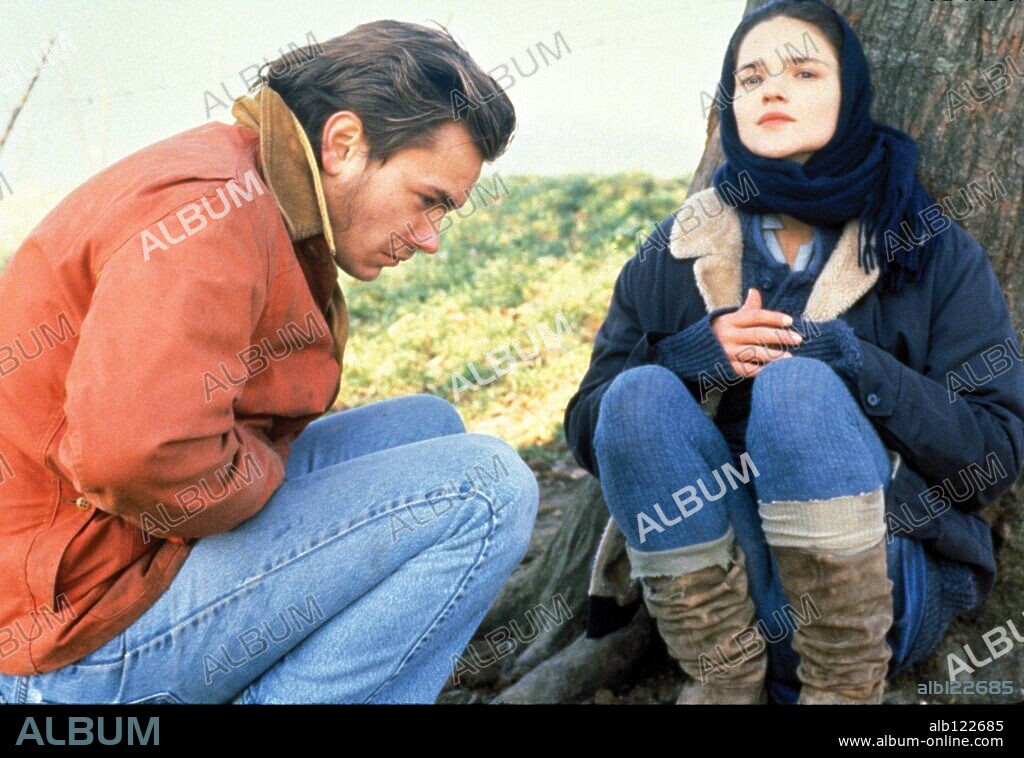 JESSIE THOMAS y RIVER PHOENIX en MI IDAHO PRIVADO, 1991 (MY OWN PRIVATE IDAHO), dirigida por GUS VAN SANT. Copyright NEW LINE CINEMA.