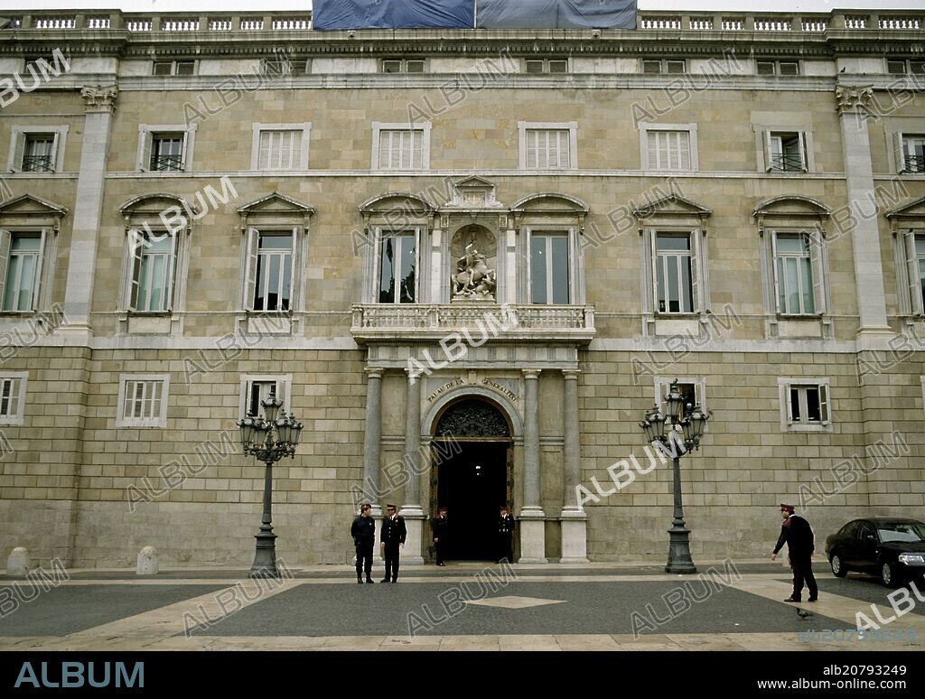 PERE BLAI (1553-1620) PEDRO BLAY. FACHADA ORIENTAL DEL PALACIO DE LA GENERALITAT EN LA PLAZA DE SAN JAIME 4 - REALIZADA ENTRE 1596 Y 1617 - FOTO AÑOS 00.