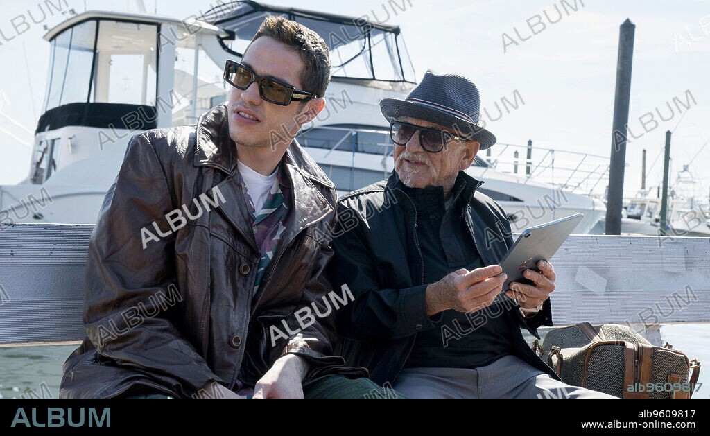 JOE PESCI et PETE DAVIDSON dans BUPKIS, 2023, réalisé par JASON ORLEY et OZ RODRIGUEZ. Copyright Broadway Video.