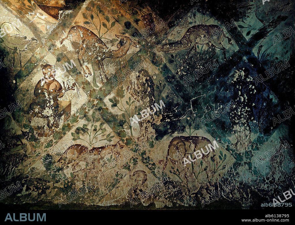 DETALLE DE LA BOVEDA DE LA SALA DE BAÑOS DECORADA CON RED DE ROMBOS Y ANIMALES - FRESCOS OMEYAS DEL CASTILLO DE QUSEIR AMRA - SIGLO VIII.