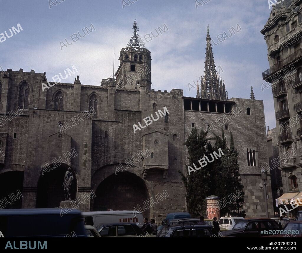 CAPILLA DE SANTA AGUEDA O DE SANTA AGATA REALIZADA EN EL SIGLO XIV - GOTICO CATALAN.