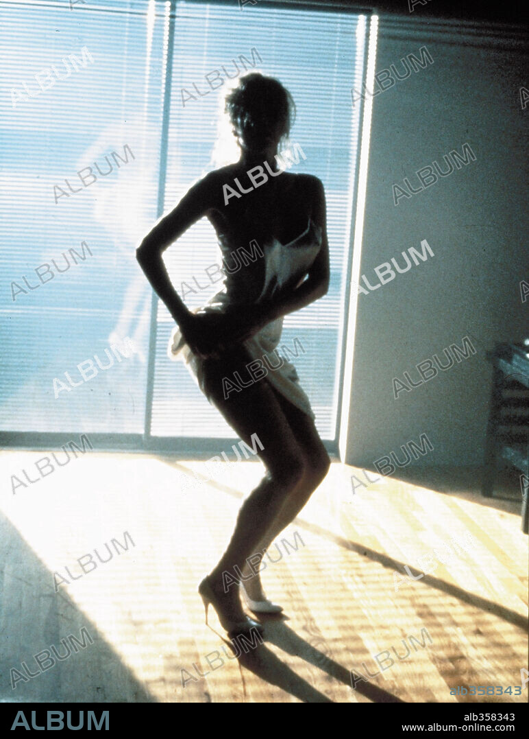 KIM BASINGER en 9 SEMANAS Y MEDIA, 1986 (NINE 1/2 WEEKS), dirigida por ADRIAN LYNE. Copyright M.G.M/UNITED ARTIST.