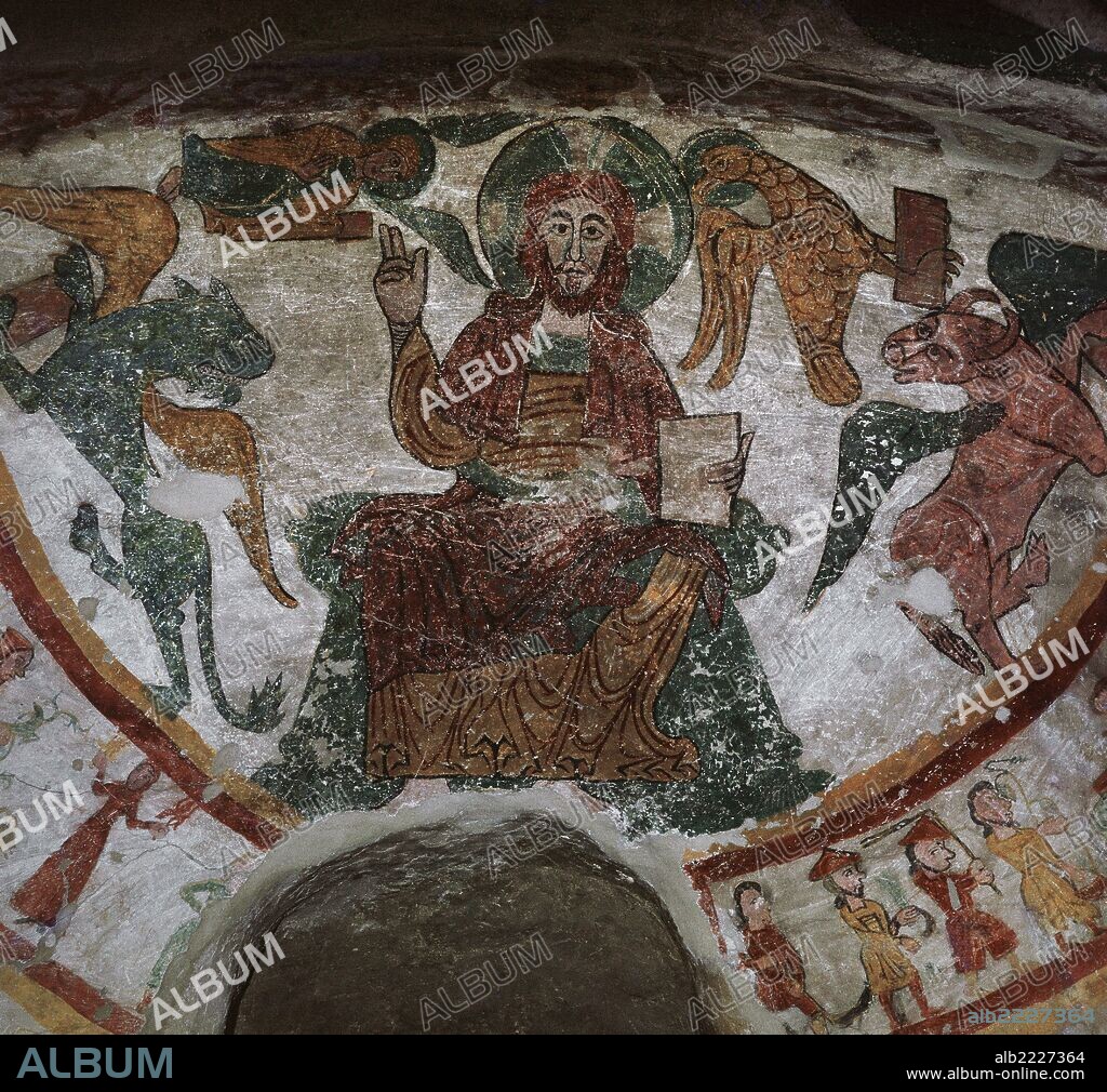 ARTE ROMANICO. ESPAÑA. SIGLO XIII. PINTURA MURAL. PANTOCRATOR Y LOS SIMBOLOS DEL TETRAMORFO de los cuatro evangelistas. CRIPTA DE SAN VALERO. CATEDRAL DE SAN VICENTE. RODA DE ISABENA. Provincia de Huesca. Aragón.