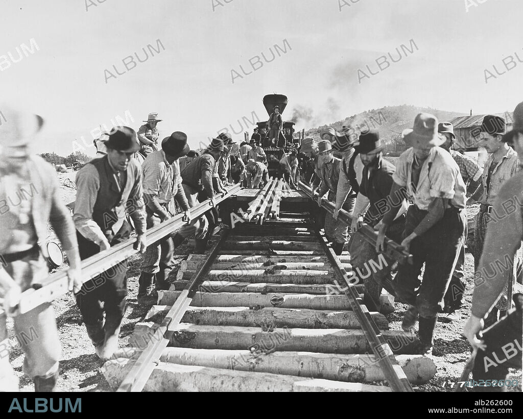UNIÓN PACÍFICO, 1939 (UNION PACIFIC), dirigida por CECIL B DEMILLE. Copyright PARAMOUNT PICTURES.