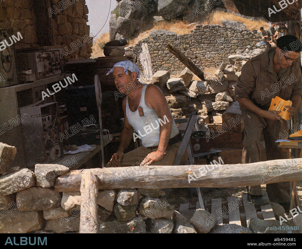 ALFREDO LANDA en LA VAQUILLA, 1985, dirigida por LUIS GARCIA BERLANGA. Copyright IN-CINE, S.A.