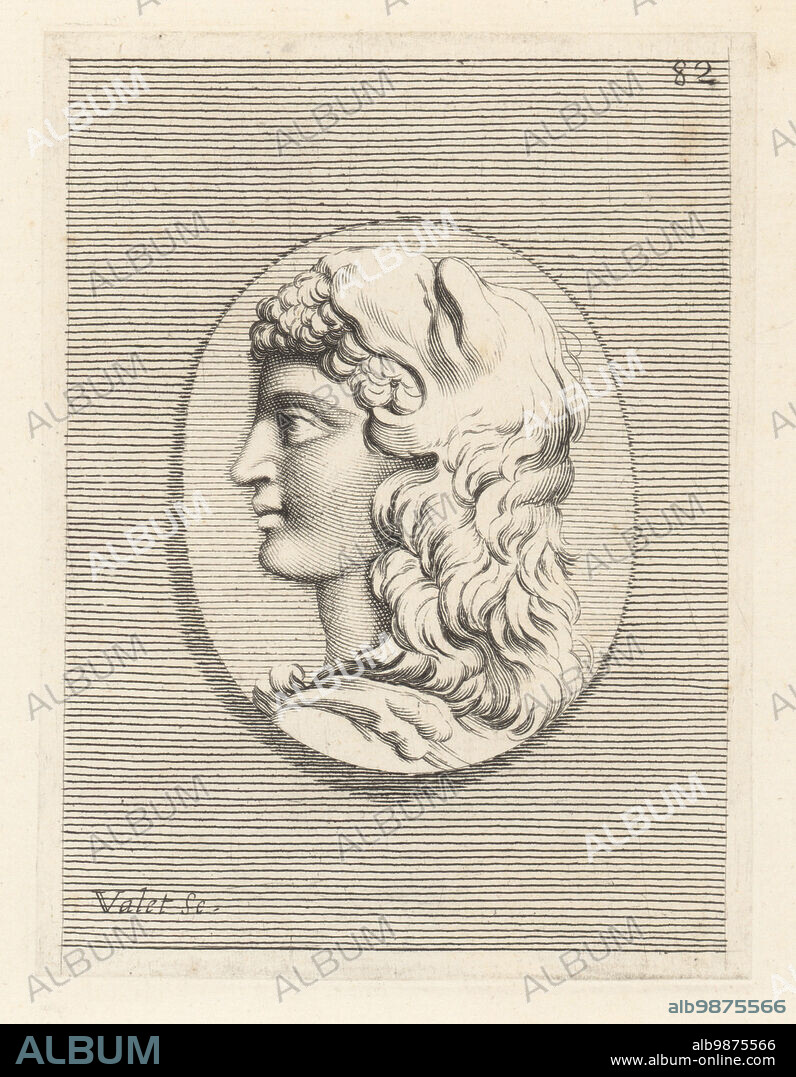 Head of an unknown man wearing a lionskin like Hercules or the famous Greek athlete Milo of Croton. From an antique paste gem. Testa Incognita all'uso di Ercole. Copperplate engraving by Guillaume Vallet after Giovanni Angelo Canini from Iconografia, cioe disegni d'imagini de famosissimi monarchi, regi, filososi, poeti ed oratori dell' Antichita, Drawings of images of famous monarchs, kings, philosophers, poets and orators of Antiquity, Ignatio deLazari, Rome, 1699.