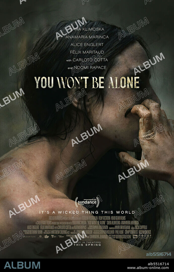 NOOMI RAPACE en NO ESTARAS SOLA, 2022 (YOU WON'T BE ALONE), dirigida por GORAN STOLEVSKI. Copyright CAUSEWAY FILMS.