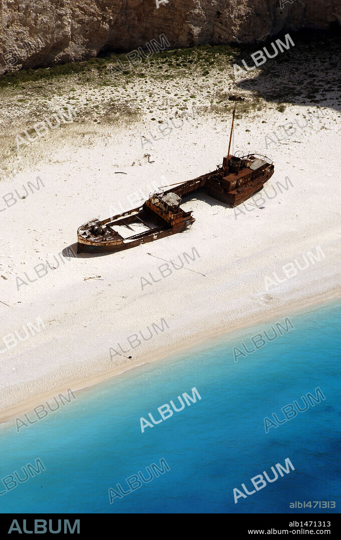 GRECIA. ISLA DE ZANTE. Vista de la PLAYA DEL NAVAGIO. Islas Jónicas.
