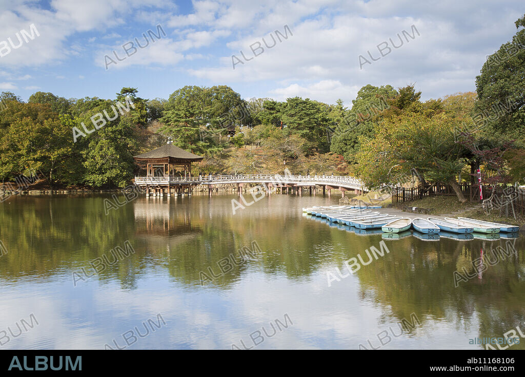 Ukimido Pavilion in Nara Park, Nara, Kansai, Japan, Asia.