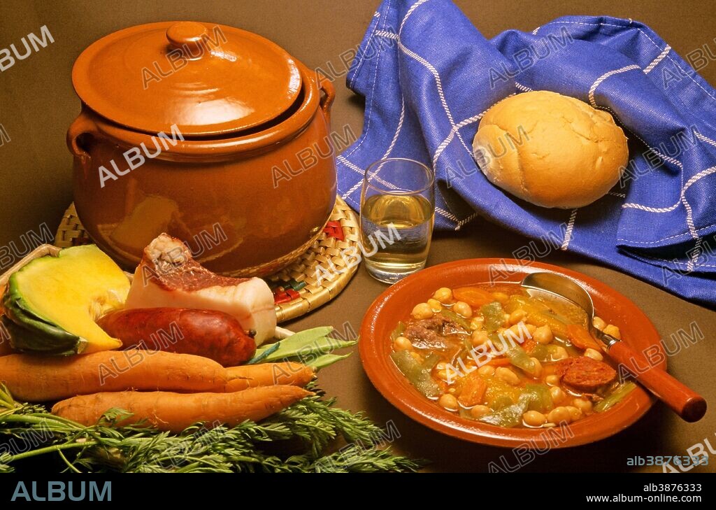Cocido cordobes, Cordoba, Region of Andalusia, Spain, Europe.