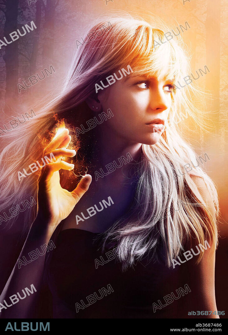 BRITT ROBERTSON in THE SECRET CIRCLE, 2011, directed by ANDREW MILLER. Copyright OUTERBANKS ENTERTAINMENT/ALLOY ENTERTAINMENT.