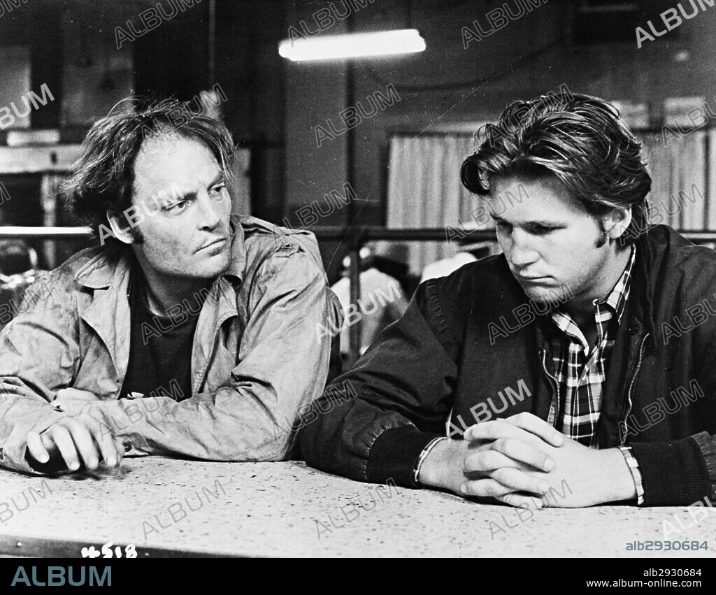 JEFF BRIDGES and STACY KEACH in FAT CITY, 1972, directed by JOHN HUSTON. Copyright COLUMBIA PICTURES.