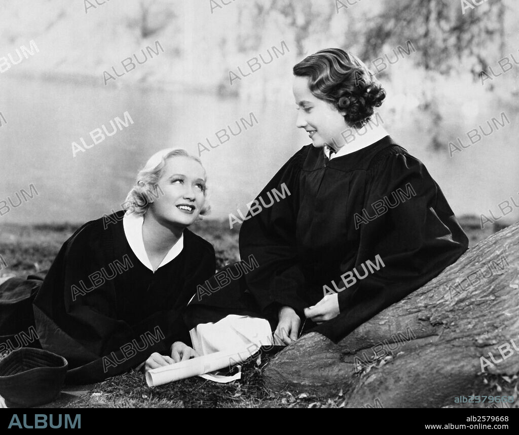 MERLE OBERON y MIRIAM HOPKINS en ESOS TRES, 1936 (THESE THREE), dirigida por WILLIAM WYLER. Copyright UNITED ARTISTS.