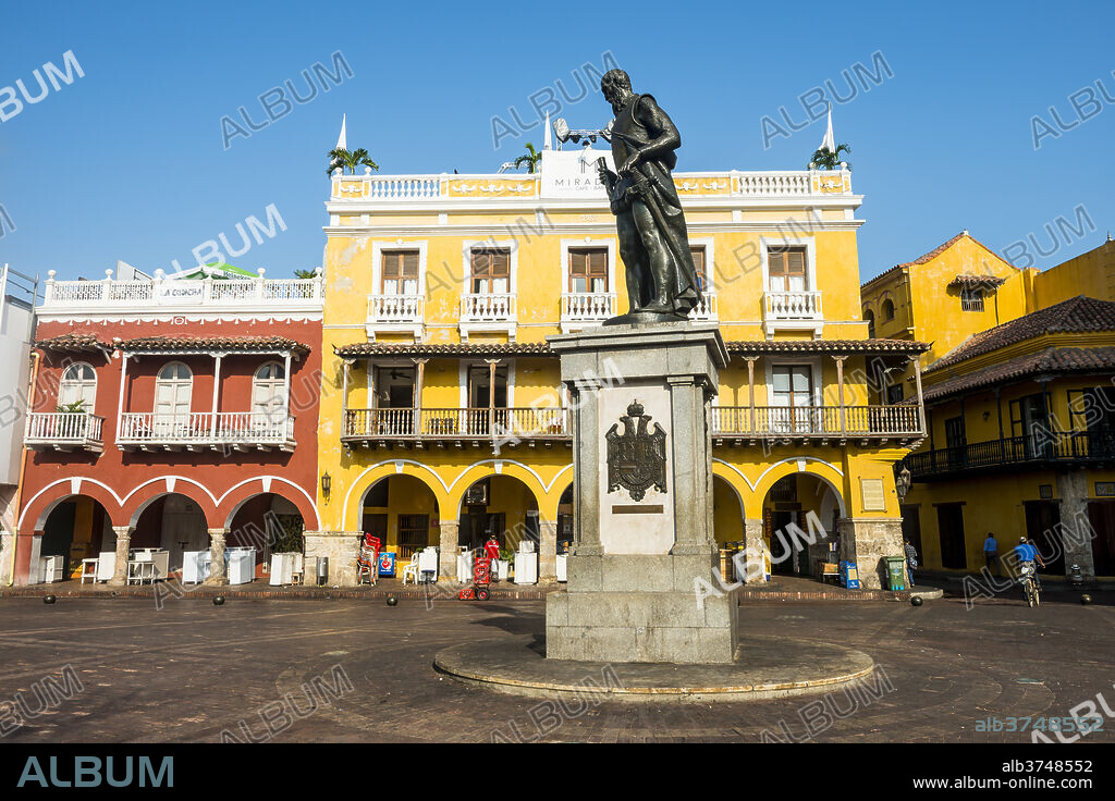 Plaza de los Coches, UNESCO World Heritage Site, Cartagena, Colombia, South America.