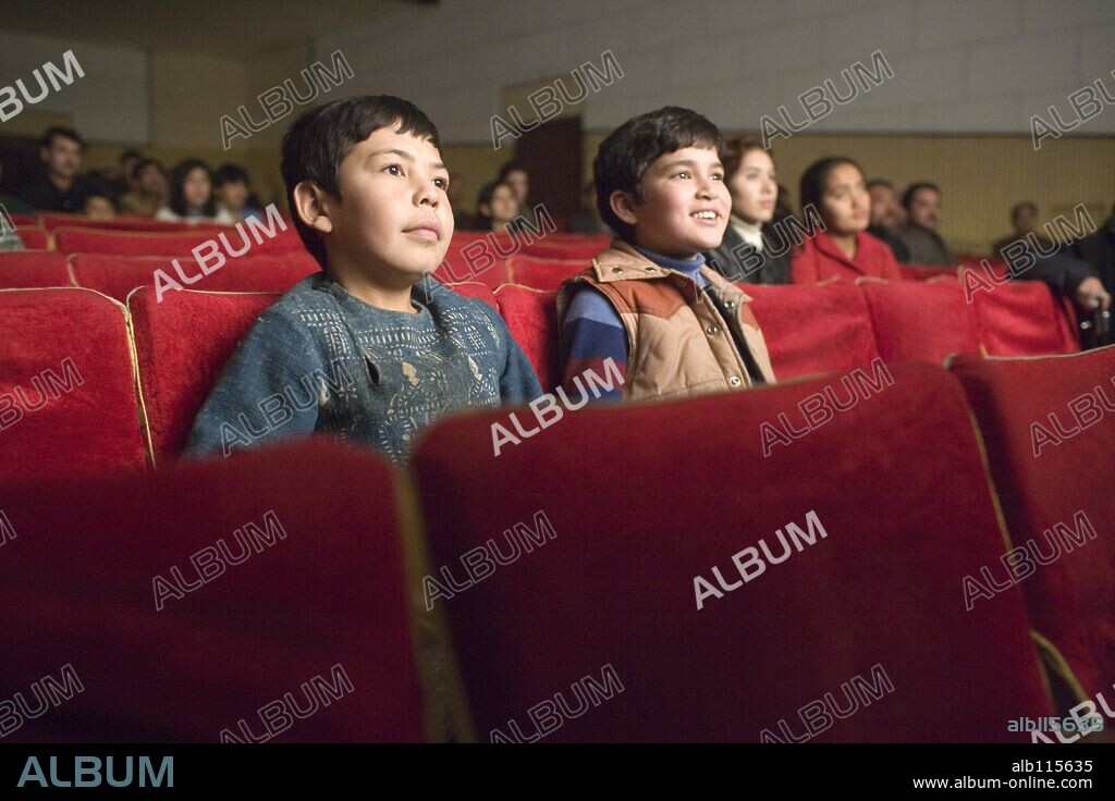 AHMAD KHAN MAHMIDZADA and ZEKERIA EBRAHIMI in THE KITE RUNNER, 2007, directed by MARC FORSTER. Copyright DREAMWORKS SKG/MACDONALD/PARKES PROD./NEAL STREET PROD.