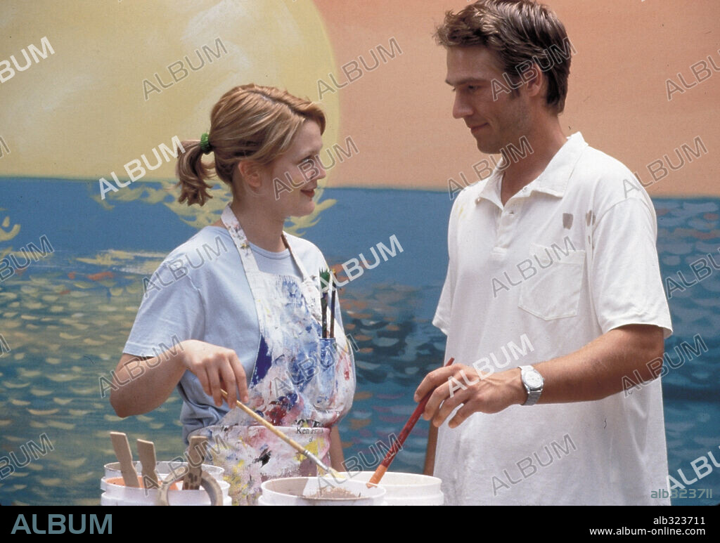 DREW BARRYMORE y MICHAEL VARTAN en NUNCA ME HAN BESADO, 1999 (NEVER BEEN KISSED), dirigida por RAJA GOSNELL. Copyright 20TH CENTURY FOX / HANOVER, SUZANNE.
