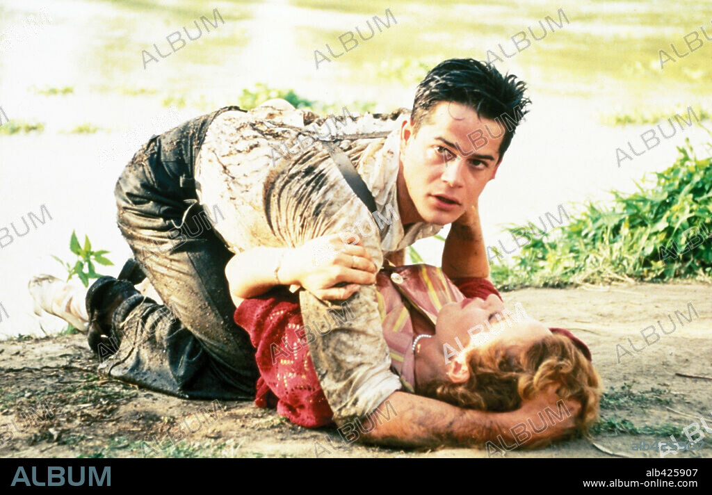 JORGE SANZ y MIRIAM DIAZ AROCA en BELLE EPOQUE, 1992, dirigida por FERNANDO TRUEBA. Copyright FERNANDO TRUEBA P.C. S.A.