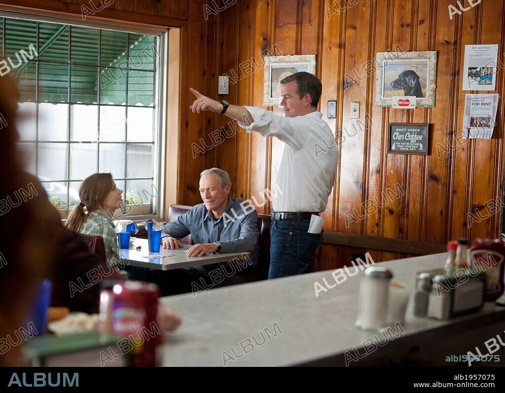 AMY ADAMS, CLINT EASTWOOD y ROBERT LORENZ en GOLPE DE EFECTO, 2012 (TROUBLE WITH THE CURVE), dirigida por ROBERT LORENZ. Copyright MALPASO PRODUCTIONS.