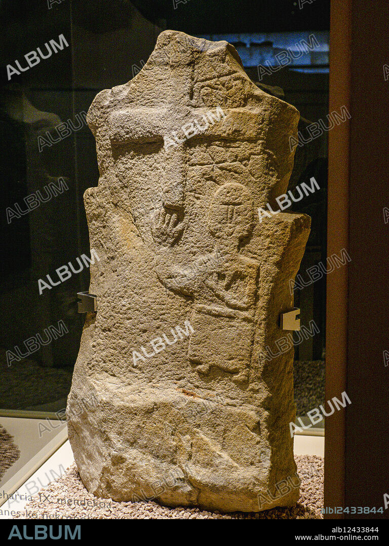 tumba y estela de la necropolis medieval de Ciérvana de Ranes, Zierbena, Arkeologi Museoa, museo aqueologico, Bilbao, Bizkaia, Pais Vasco, Spain.