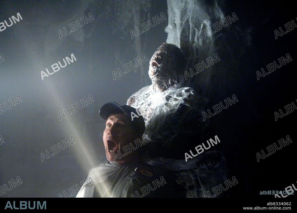 WILLIAM SADLER en LA NIEBLA, 2007 (THE MIST), dirigida por FRANK DARABONT. Copyright DARKWOODS PRODUCTIONS/DIMENSION FILMS.