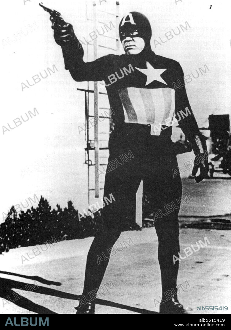 DICK PURCELL in CAPTAIN AMERICA, 1944, directed by ELMER CLIFTON and JOHN ENGLISH. Copyright REPUBLIC PICTURES.