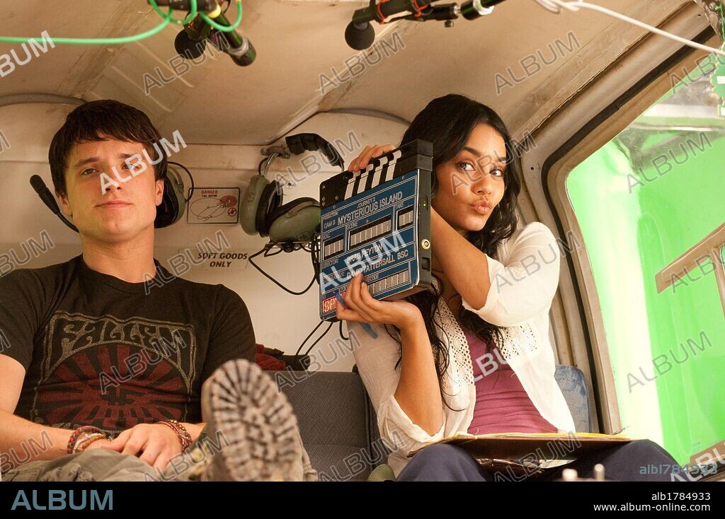 JOSH HUTCHERSON and VANESSA HUDGENS in JOURNEY 2: THE MYSTERIOUS ISLAND, 2012, directed by BRAD PEYTON. Copyright NEW LINE CINEMA.